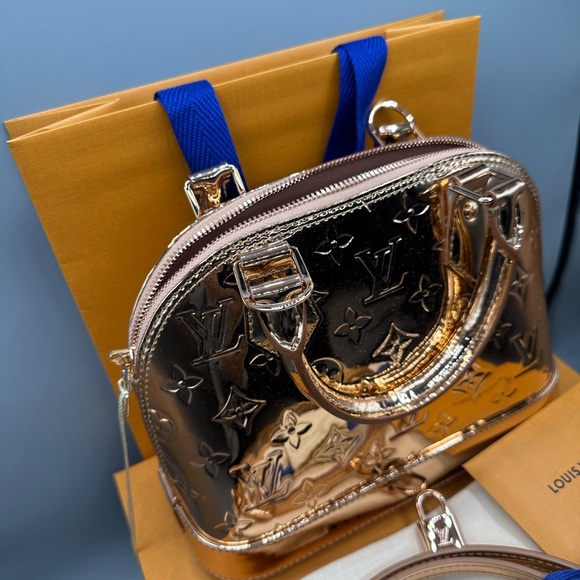 Louis Vuitton Alma bb copper 2025 - Picture 2 of 16
